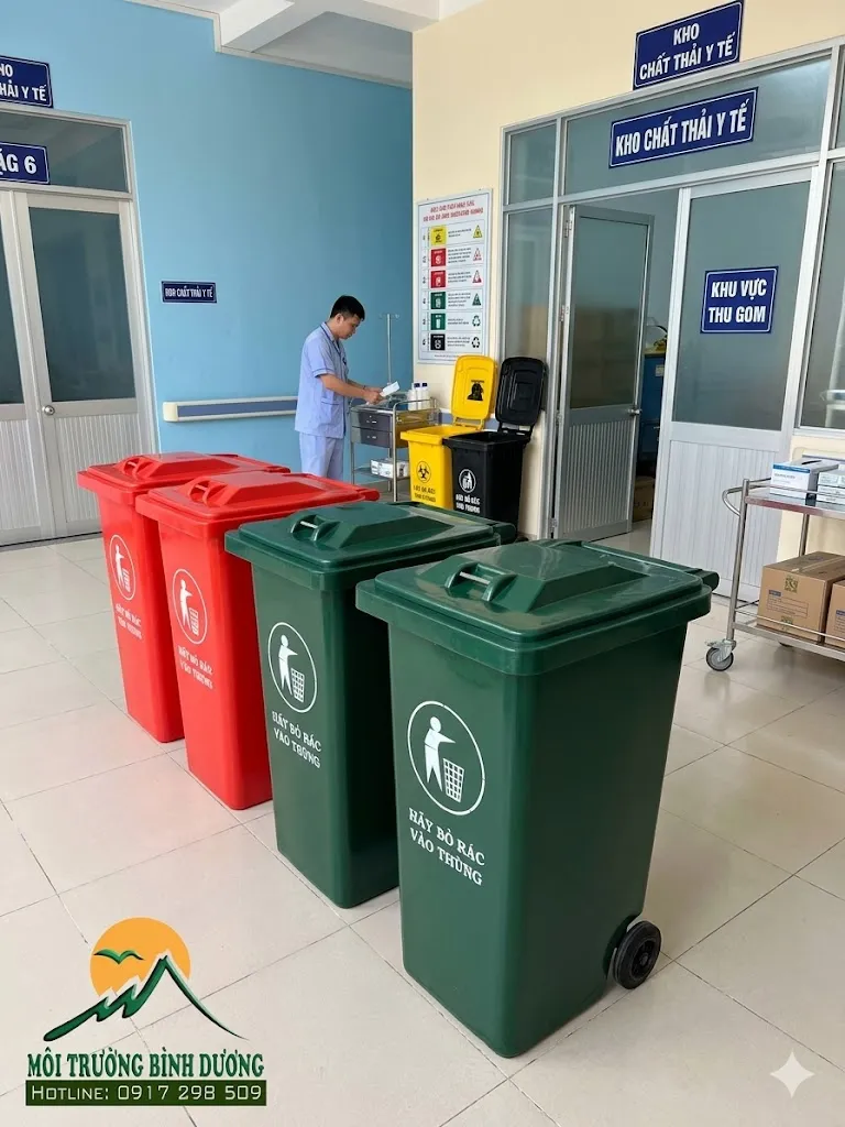 thùng rác bệnh viện