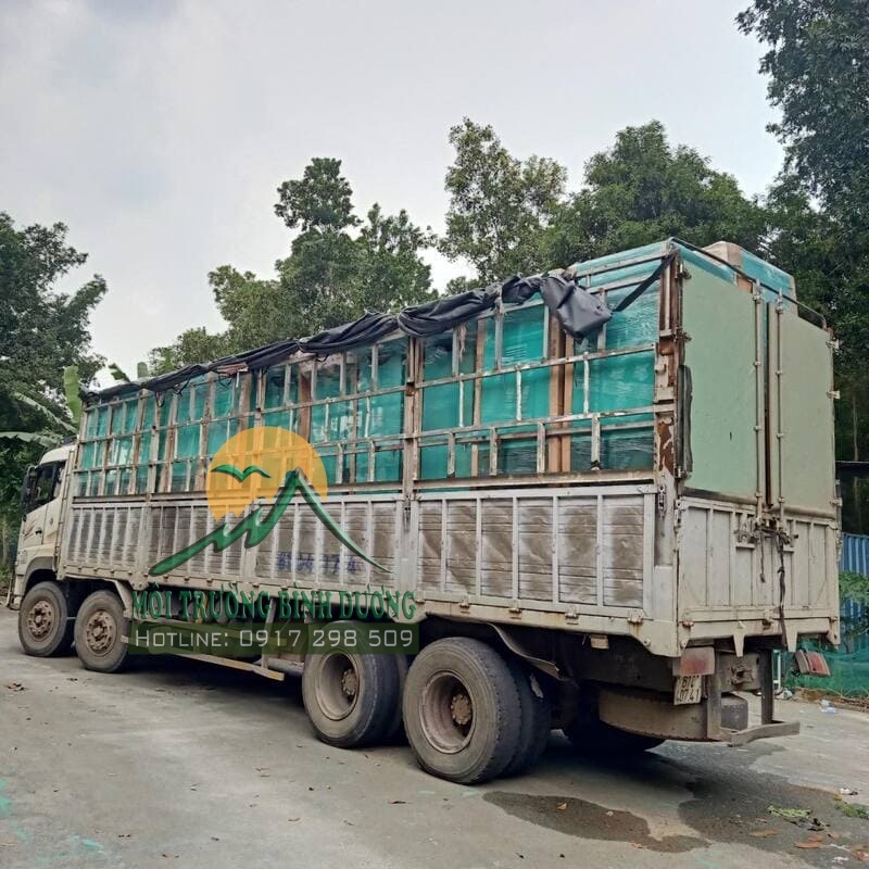 thuê nhà vệ sinh composite 